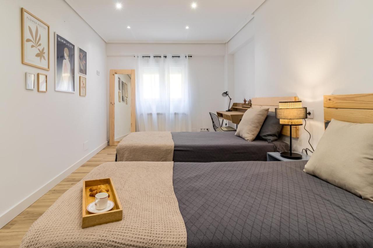 Apartamento Recien Reformado Plaza Del Ayuntamiento Santander Ngoại thất bức ảnh